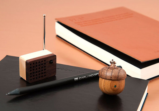 Motz tiny radio