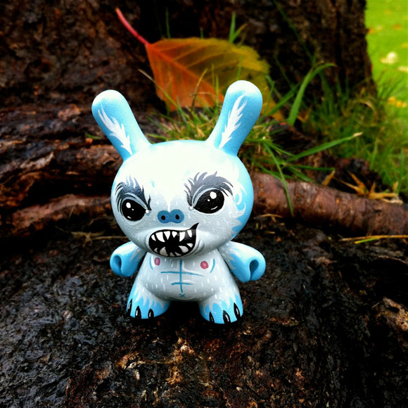 lunabee-custom-dunny-yeti