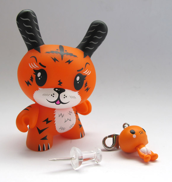 DUNNY-zipper-pulls-1