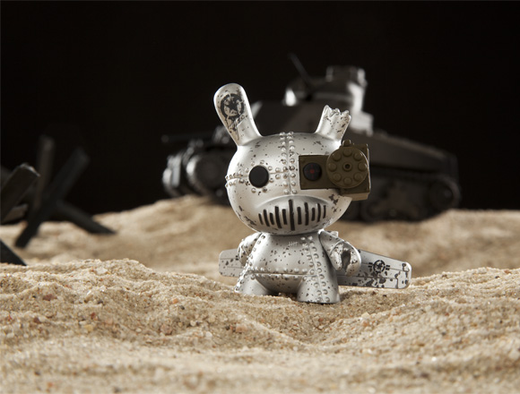 Kidrobot Dunny Art of War series 2014 Frank Kozik Napoleon vinyl art toy Kidrobot 