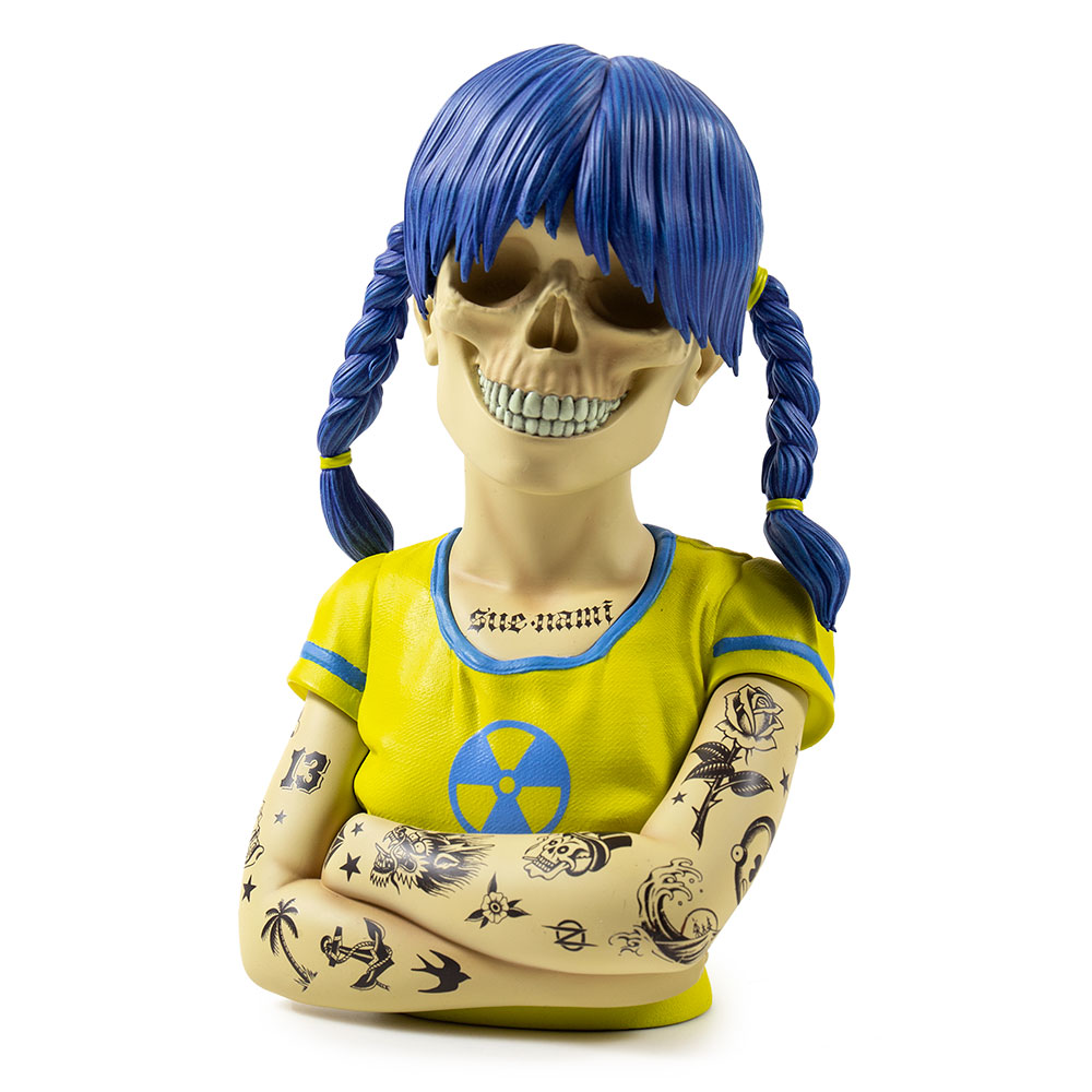 Sue-Nami-Resin-Art-Figure-by-Zoltronx Kidrobot