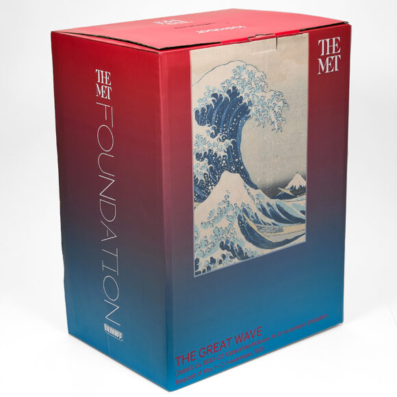 This image has an empty alt attribute; its file name is The-Met-20-Inch-Foundation-Dunny-Hokusai-Great-Wave-Limited-Edition-of-200-3-580x580.jpg